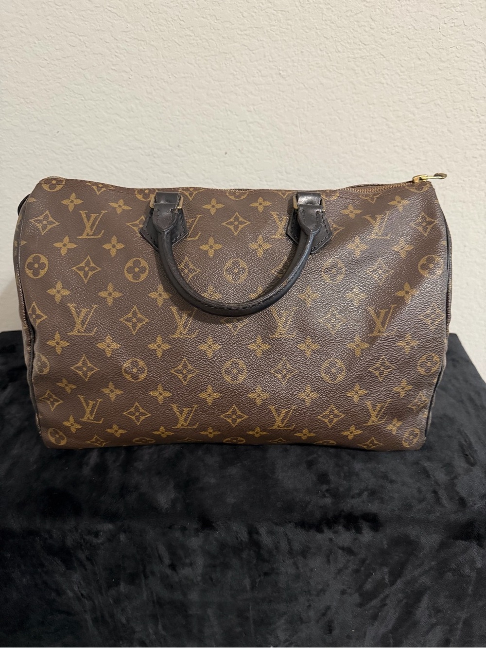 Authentic Louis Vuitton Speedy 35 Brown Monogram Bag